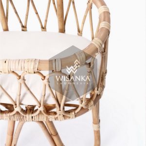 Masha rattan doll bed