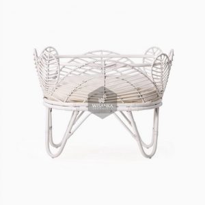 Nada Rattan baby crib
