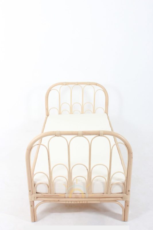 Belova rattan toddler bed Indonesia rattan kids baby furniture wholesale