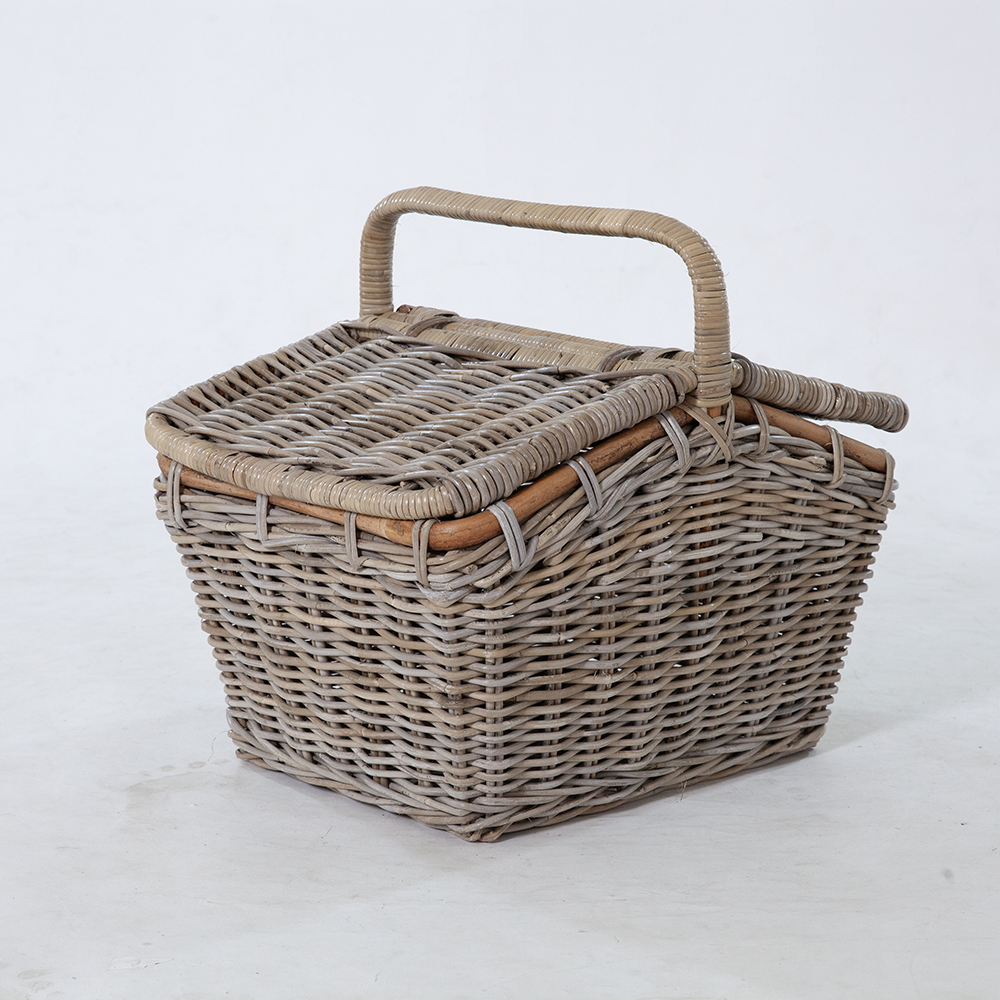 Kava Picnic Basket – Perspective close Kava Picnic Basket – Perspective close